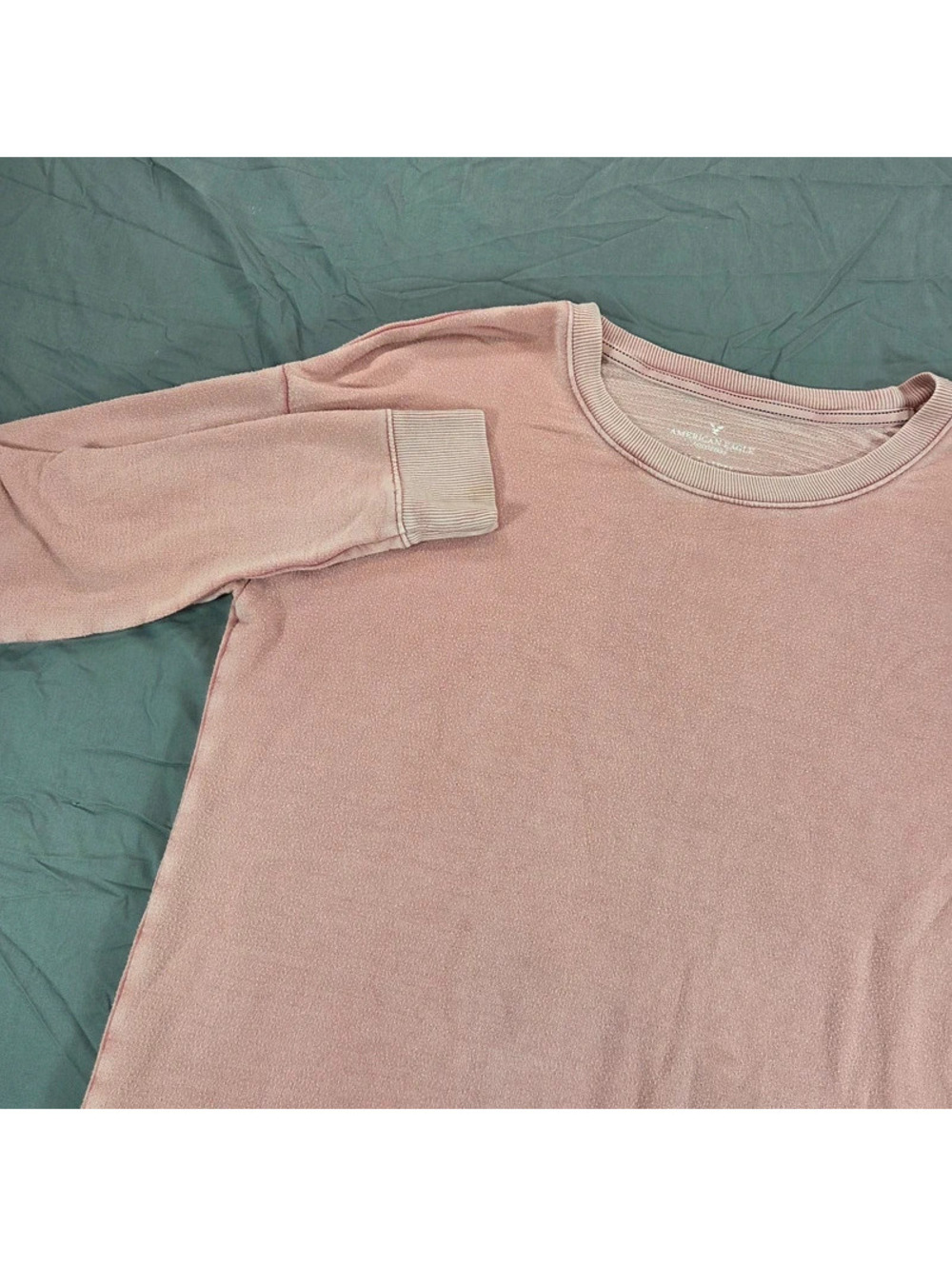 long-sleeve crewneck top by American Eagle small